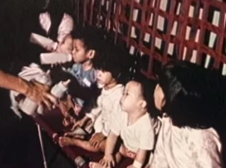 Những chuyến không vận vĩnh viễn thay đổi cuộc đời của những đứa trẻ