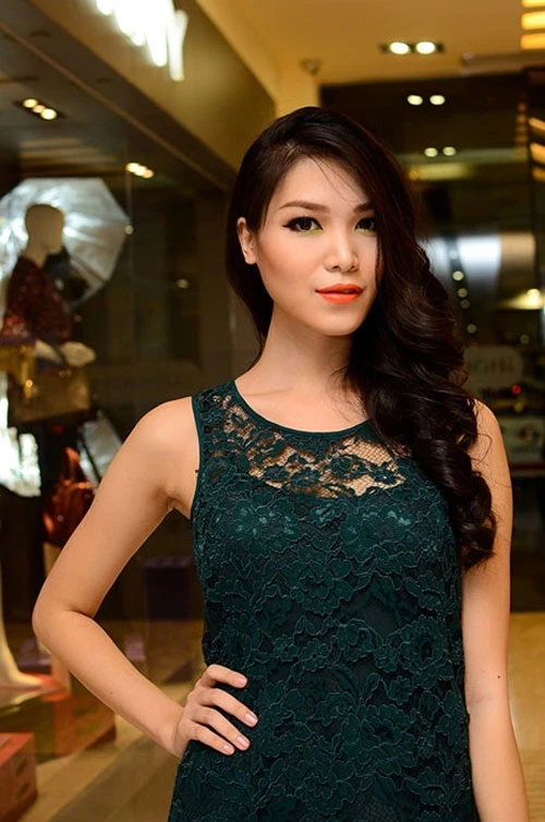 Hoa hậu, Mai Phương Thúy, cơ thể bất thường