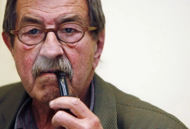 Nhà văn Günter Grass - Ảnh: Reuters