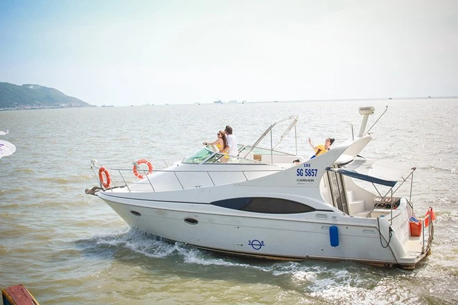 Ngân Khánh suýt chết đuối khi quay phim trên biển