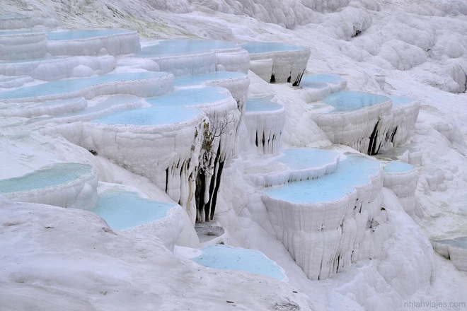 10 hồ bơi bậc thang tự nhiên đẹp nhất thế giới ảnh 2