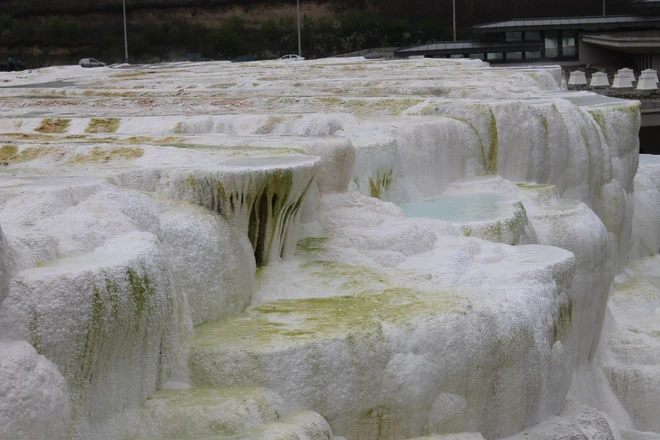 10 hồ bơi bậc thang tự nhiên đẹp nhất thế giới ảnh 8