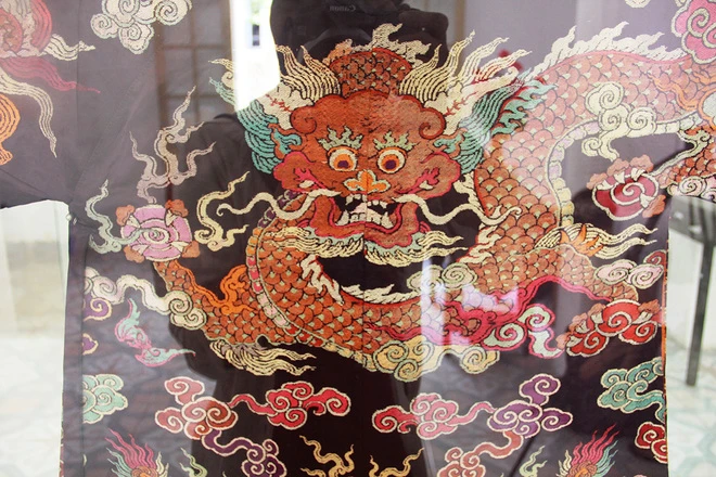 Trưng bày trang phục của vua, quan triều Nguyễn ảnh 10