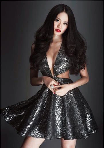 Linh Chi, Ngọc Trinh, Khắc Tiệp,