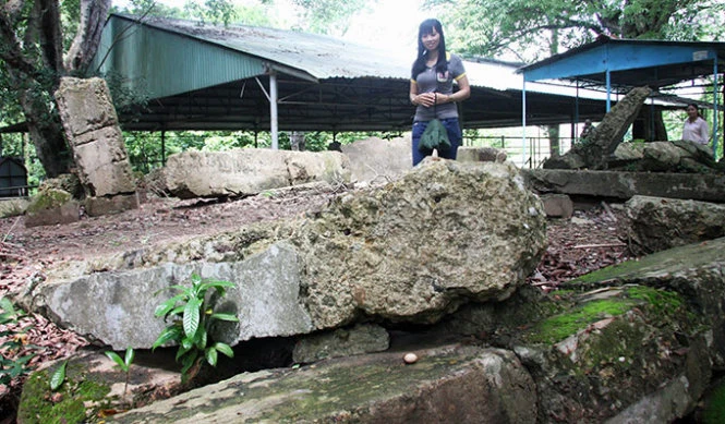 Phế tích "Viễn vọng đài" ở Gò Tháp - Ảnh: V.Tr.