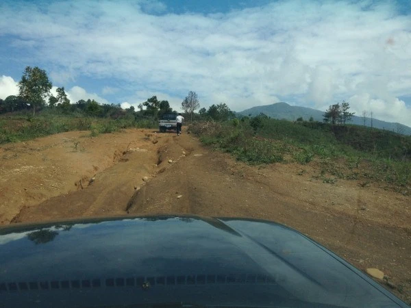 Đường lên “vương quốc sâm”.