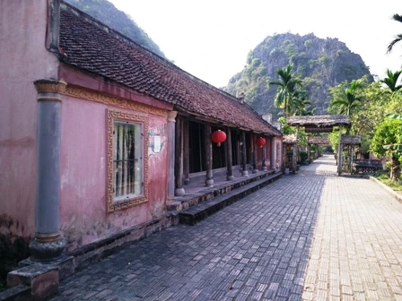 Làng Việt cổ - Cố Viên Lầu ở Hoa Lư, tỉnh Ninh Bình