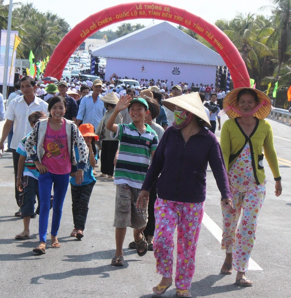 Những bước chân nụ cười thỏa ước mơ nối đôi bờ Cổ Chiên ảnh 5