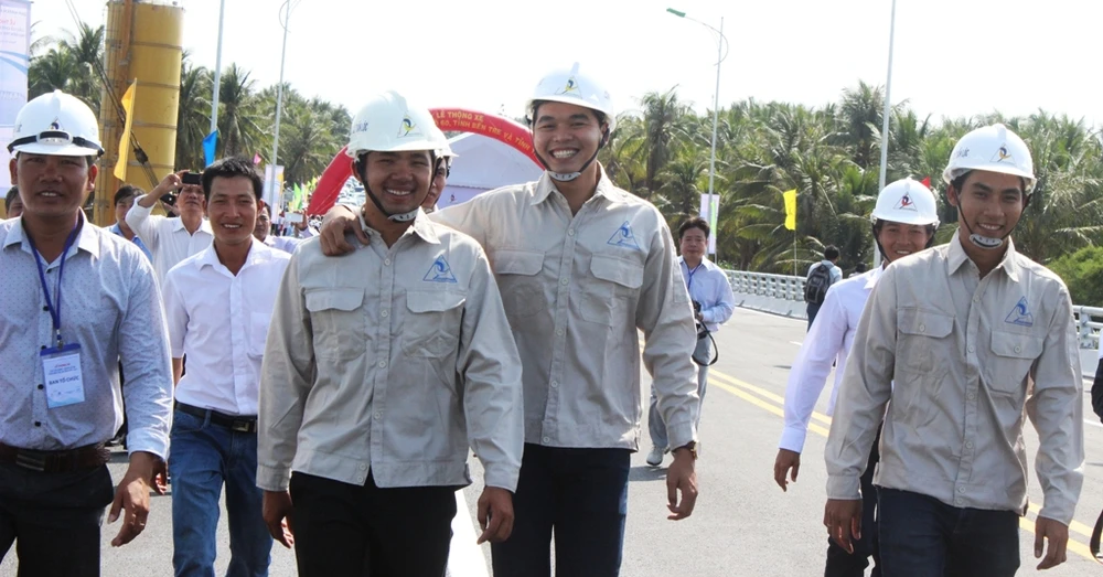 Những bước chân nụ cười thỏa ước mơ nối đôi bờ Cổ Chiên ảnh 7