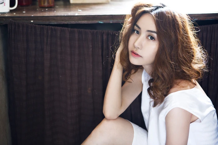 Ngân Khánh, Bước nhảy hoàn vũ, điện ảnh, cưới chồng, du học