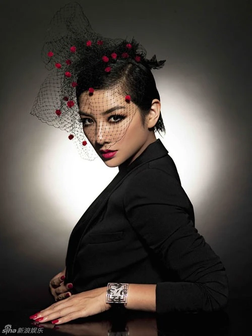 Những ngôi sao đánh mất hình ảnh 'ngọc nữ'