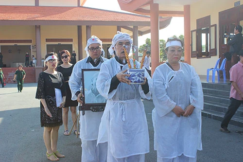 Nhạc sĩ Phan Huỳnh Điểu đã về nơi 'cuối trời mây trắng bay…' ảnh 11