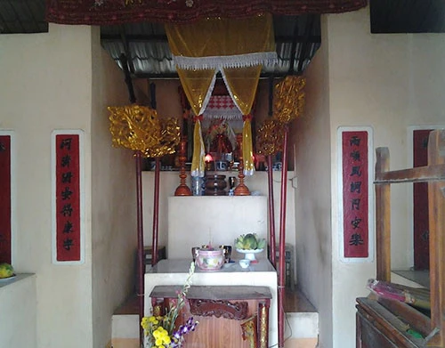 Lạ kỳ ngôi miếu dân lập thờ 'bà bóng' cô Hiên ảnh 1