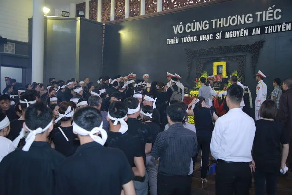 Nhạc sĩ An Thuyên, BTV Bông Mai, Ca dao em và tôi, Em chọn lối này,