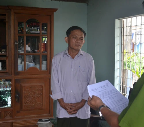 Trạm bảo vệ rừng biên chế 5 người thì 4 người bị bắt ảnh 1