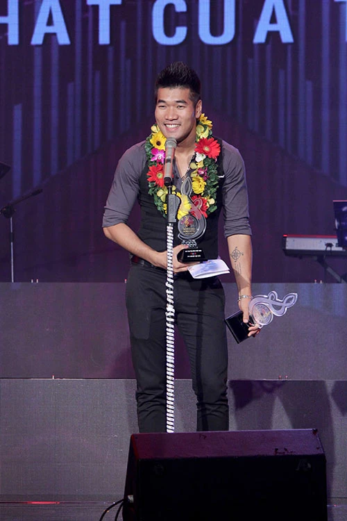 Hồ Quỳnh Hương nghẹn ngào hát tưởng nhớ nhạc sĩ An Thuyên ảnh 5