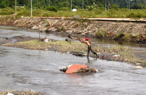 Những phận đời bên dòng kênh đen ảnh 9