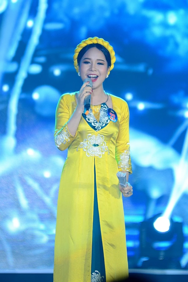 Hồng Duyên