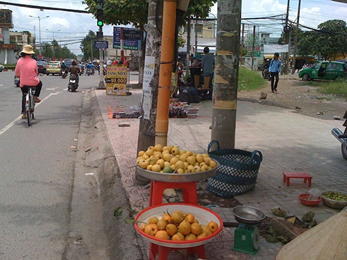 Thị thơm cô Tấm xuống phố ảnh 2