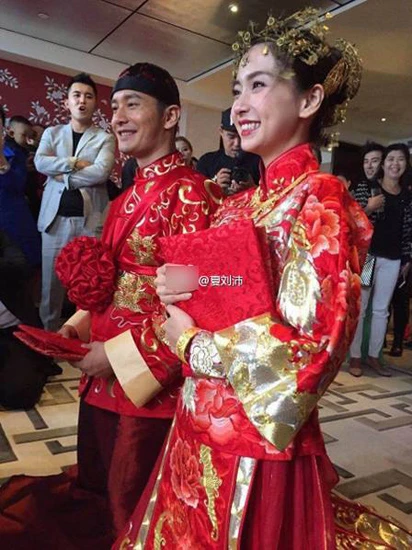 huynh-hieu-minh-ruoc-dau-trong-vong-vay-bao-ve-7