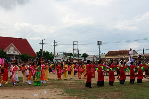 Tắm tượng thần tại lễ hội Katê 2015 ảnh 10