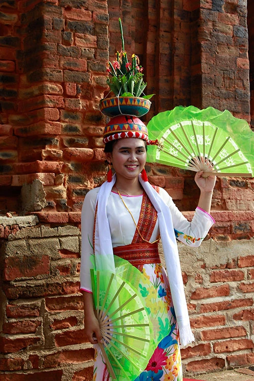 Tắm tượng thần tại lễ hội Katê 2015 ảnh 11