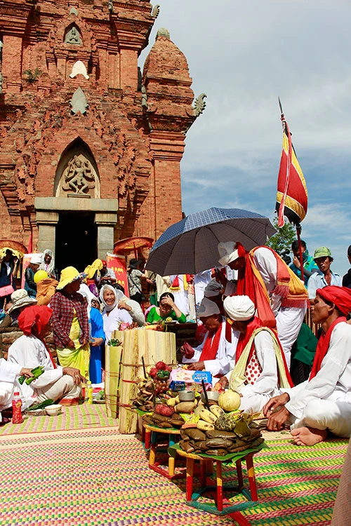 Tắm tượng thần tại lễ hội Katê 2015 ảnh 5