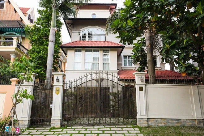 Thăm biệt thự triệu đô sang trọng của Hiền Mai