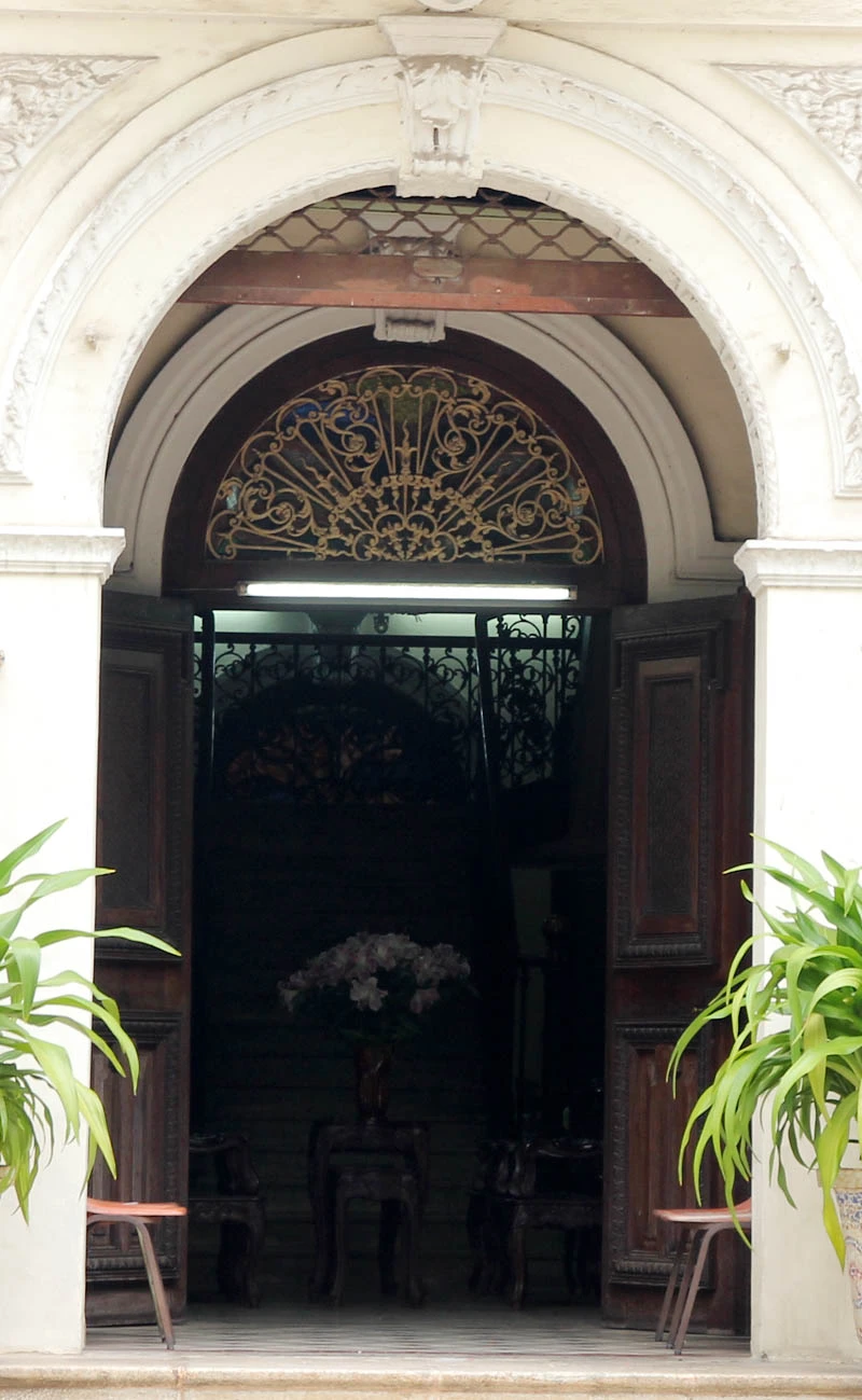 tòa nhà 35 triệu usd, nhà cổ, biệt thự