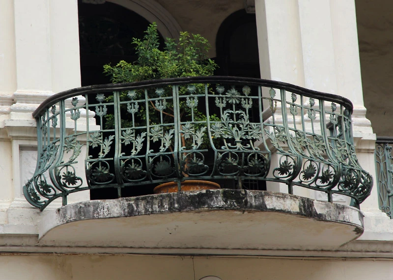 tòa nhà 35 triệu usd, nhà cổ, biệt thự