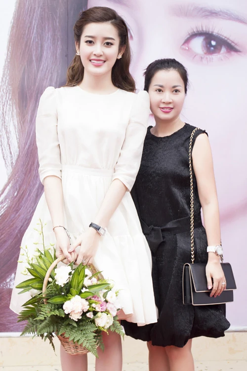 Hoa hậu Kỳ Duyên, Á hậu Huyền My, đại gia, chân dài, vietnamnet, giai tri