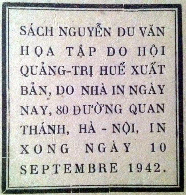  Khung ghi niên đại trên Tập văn họa kỷ niệm Nguyễn Duvới lỗi morasse “Hội Quảng Trị - Huế”thay vì viết đúng phải là Hội Quảng Tri (không có dấu nặng) -Ảnh: L.Điền 