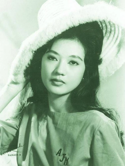 nhan-sac-mot-thoi-cua-co-nghe-si-cai-luong-thanh-nga-1