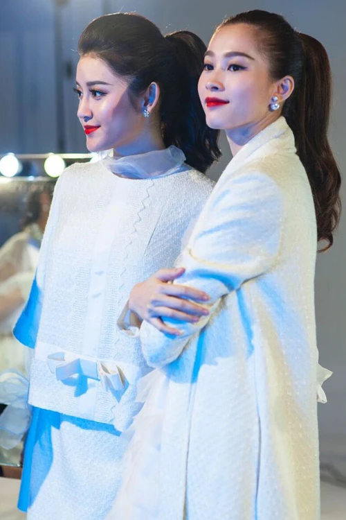 Hậu trường chụp ảnh của các hoa hậu Việt