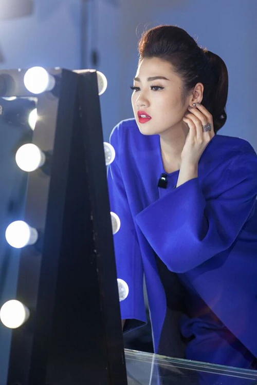 Hậu trường chụp ảnh của các hoa hậu Việt ảnh 7 Hậu trường chụp ảnh của các hoa hậu Việt