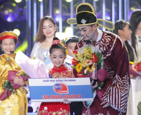 Giải nhì thuộc về Bảo Ngọc- Phan Ngọc Luân, cả hai còn ẵm luôn giải phụ “Cặp thí sinh thân thiện nhất”.