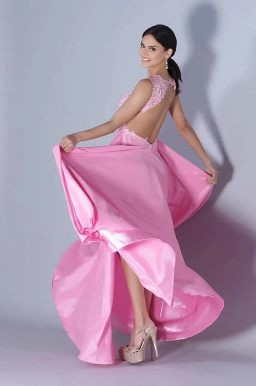 bi-che-mat-moc-kem-xinh-hoa-hau-hoan-vu-7