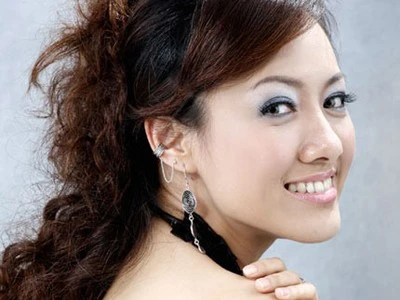 MC Hoài Anh kết nhất cà phê vỉa hè