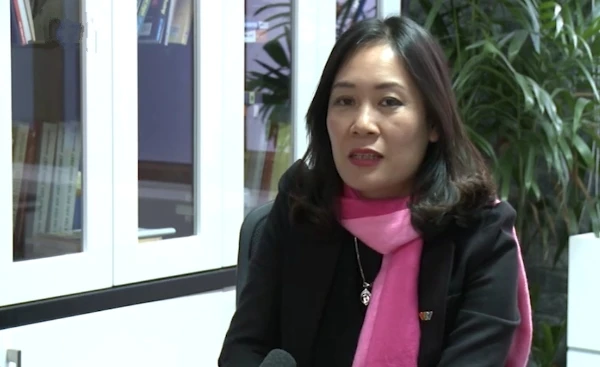 Nhà báo Tạ Bích Loan - Trưởng Ban Thanh Thiếu niên, Trưởng ban Điều hành VTV Đặc biệt (Đài THVN)