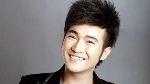 15 nghe sy tuoi than noi tieng cua showbiz viet hinh anh 13