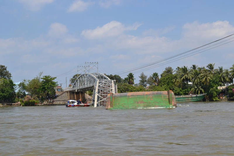 Toàn cảnh vụ sập cầu Ghềnh qua ảnh ảnh 4