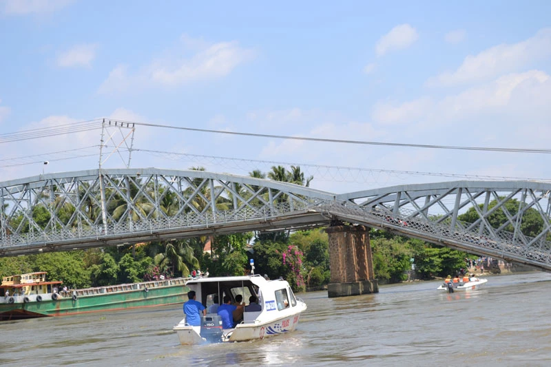 Toàn cảnh vụ sập cầu Ghềnh qua ảnh ảnh 7