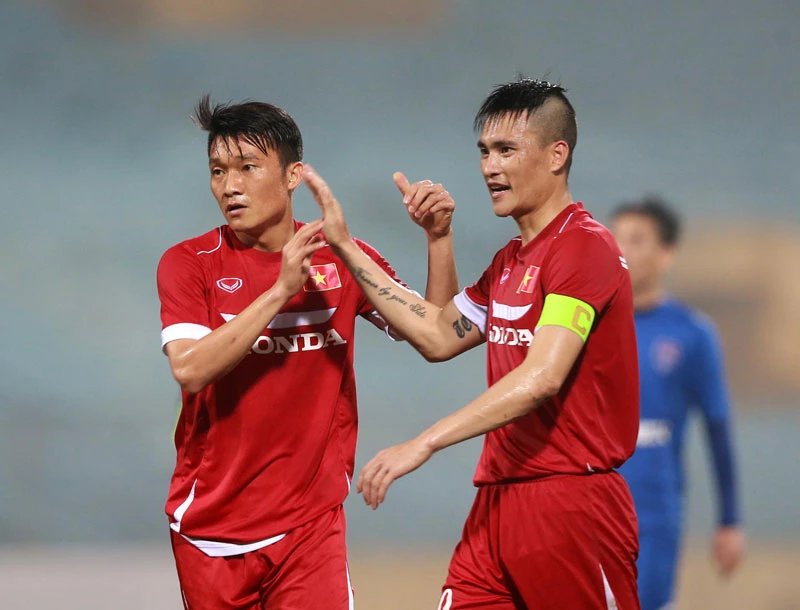 Công Vinh không thi đấu ở AFC: Đau chân hay đau đầu? ảnh 1