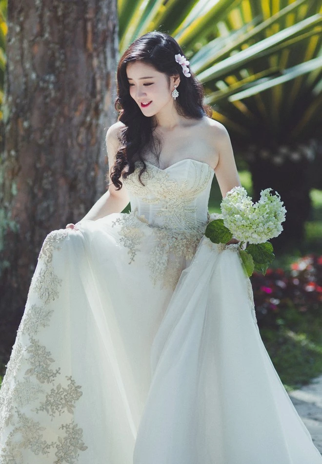 Miss Teen Xuan Mai ket hon voi ban trai dai gia vao thang 6 hinh anh 7