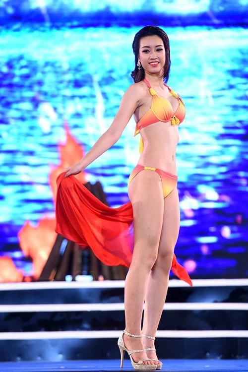 Tại cuộc thi Hoa hậu Việt Nam 2016, Đỗ Mỹ Linh mang số báo danh 145