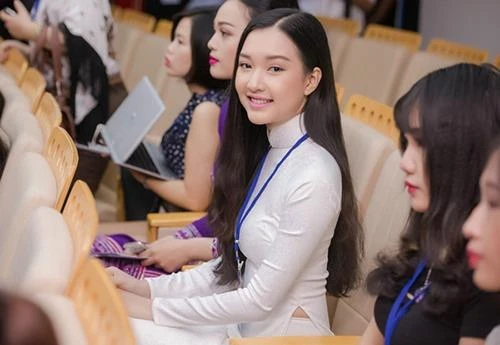 Ngọc Trân - một vẻ đẹp rất... Huế