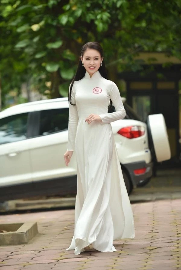 Xinh đẹp, học giỏi, Ngọc Vân còn sở hữu nhiều tài lẻ khác như múa, đàn, vẽ