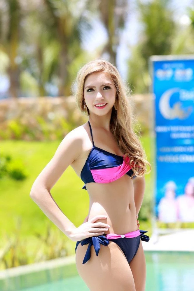 Người đẹp thân thiện: Anna Mỹ Linh Phạm.