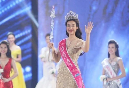 Đỗ Mỹ Linh đăng quang Hoa hậu Việt Nam 2016