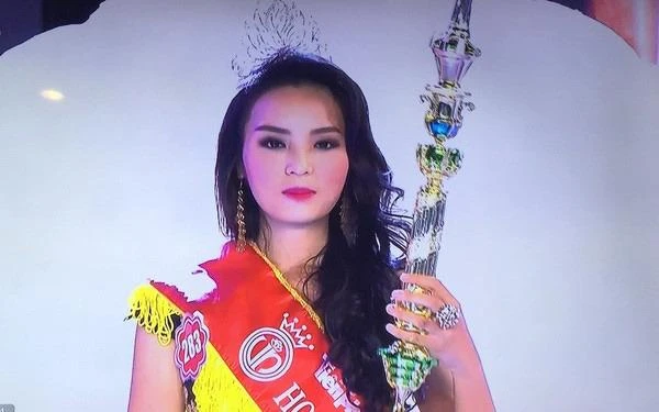 và Kỳ Duyên lên ngôi Hoa hậu Việt Nam 2014